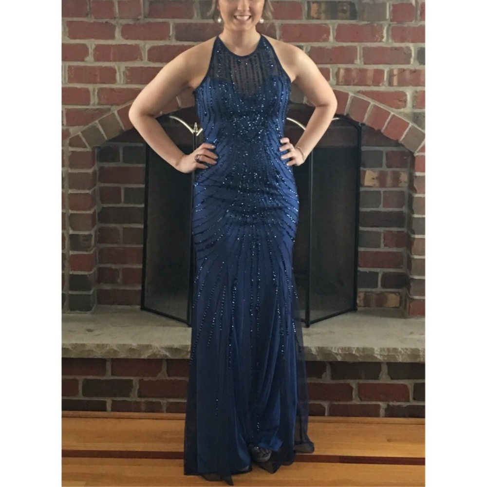 Formal gown/prom dress